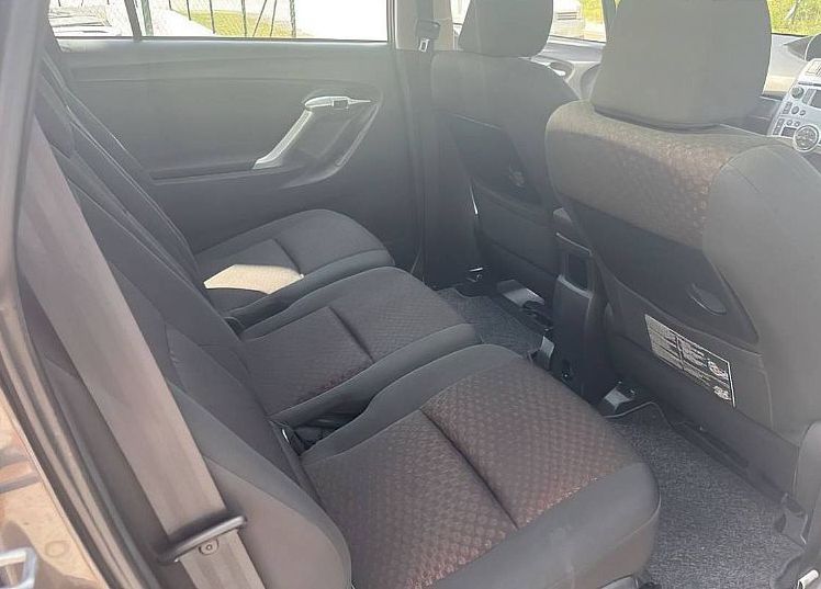 Zunanja slika - Toyota Verso - 2.0 D4-D Sol 7 sedežev REDNO SERVISIRAN... - 8