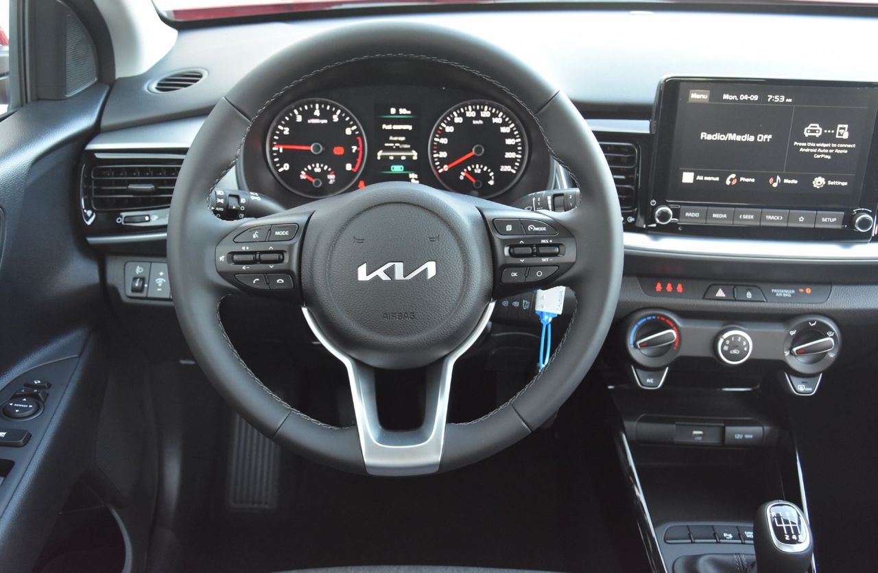 Zunanja slika - KIA Stonic - 1.2 DPI 58 kW  79 KM  LX Urban+ M T - 10