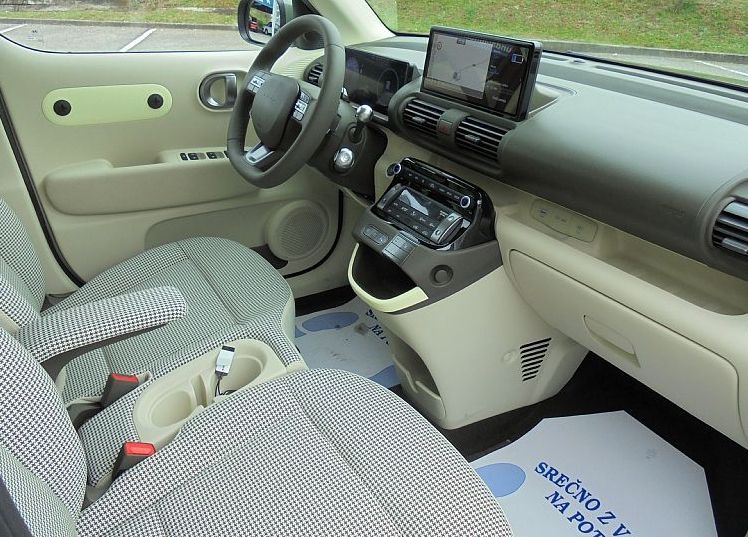 Zunanja slika - Hyundai Inster - 84 kW 49kWh STYLE.ENERGY.WINTER.RAC. RAZNE BARVE. - 12