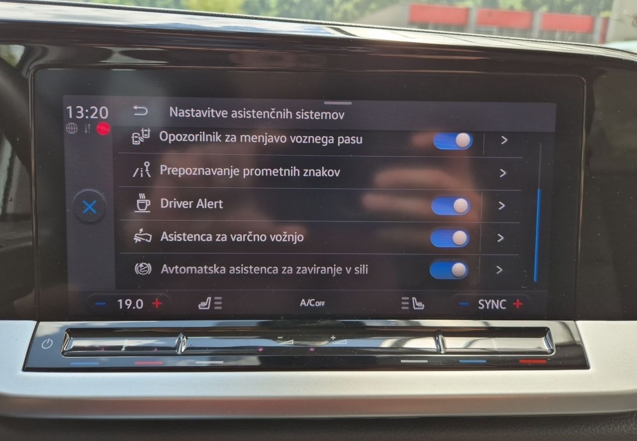 Zunanja slika - Ford Tourneo Connect - TITANIUM 2.0 TDCi 122PS A7 L2 FWD-SLO-1.LAST-7 SE - 17