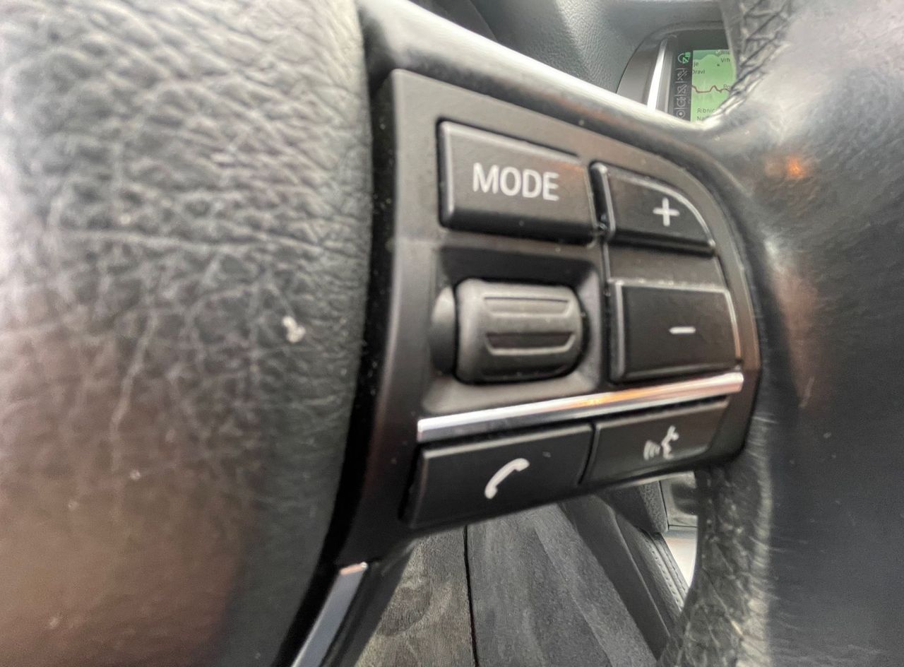 Zunanja slika - BMW Serija 5 - Touring: 520d 140 KW BI-XSENON.NAVI.USNJE.PDC S+Z - 10