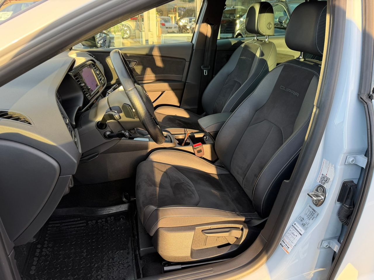 Zunanja slika - Seat Leon - 2.0 TSI 221KW DSG CUPRA ST 4WD - 13