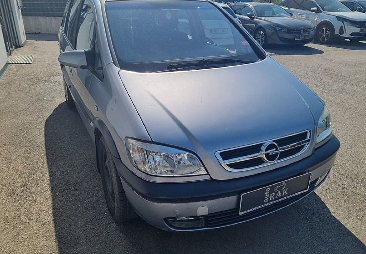 Zunanja slika - Opel Zafira - Comfort 2.2 DTI - 3