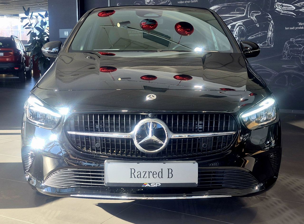 Zunanja slika - Mercedes-Benz B-Razred - B 180 DCT - 5