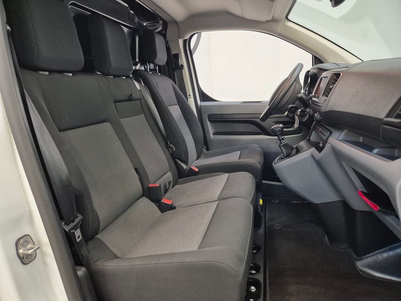 Zunanja slika - Citroën Jumpy - XS (L1H1) 2,0 BlueHDi 145 S&S Club - 7