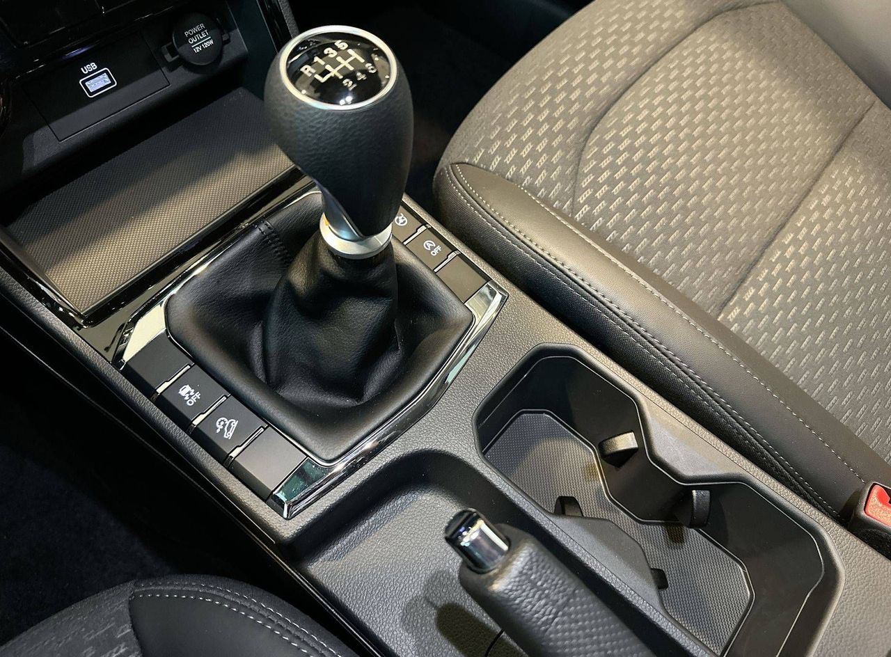 Zunanja slika - SsangYong Korando - 1.5 T-GDi Style 2WD MT - 18