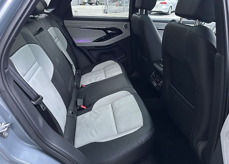 Zunanja slika - Land Rover Range Rover Evoque - 2.0 TD4 180KM R-Dynamic First Edition AWD - 13