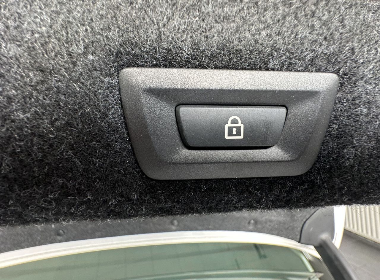 Zunanja slika - BMW Serija 5 - : 530e xDrive LUXURY.KAMERA.NAVI.USNJE.LED.ALU.4X4 - 16