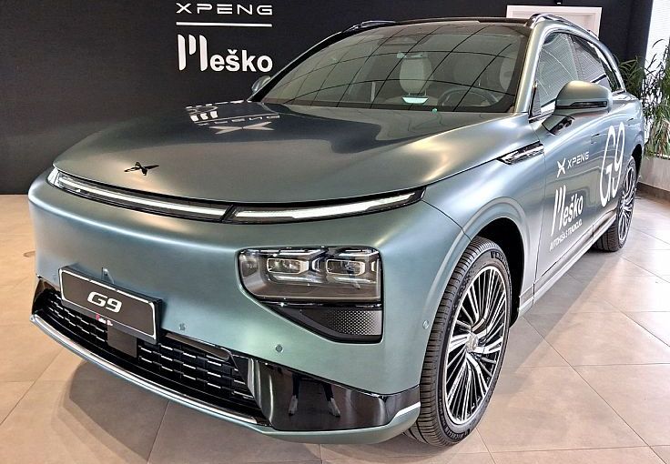 Zunanja slika - Xpeng G9 - PERFORMANCE AWD KAITOKE MAT GREEN - 1
