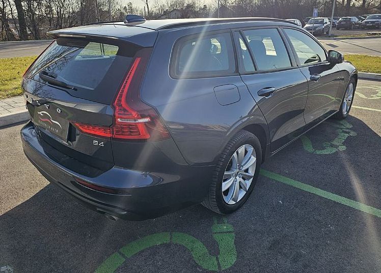 Zunanja slika - Volvo V60 - B4D AUT Momentum Pro AT8|Navi|FuLED|Assist|Radar - 4