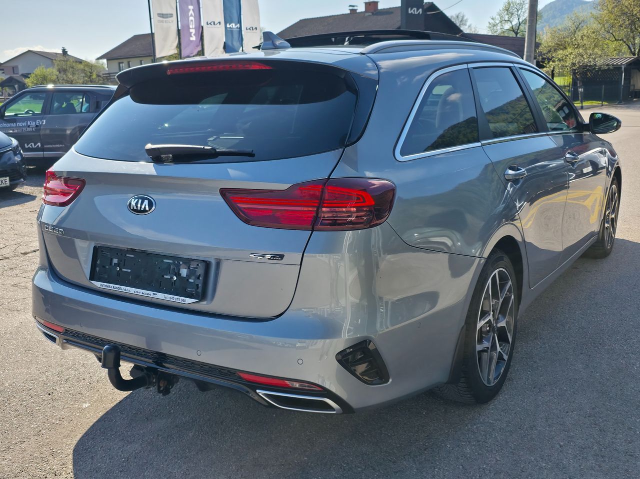 Zunanja slika - KIA Ceed - 1,5 T-GDI GT-Line ISG DCT - 2