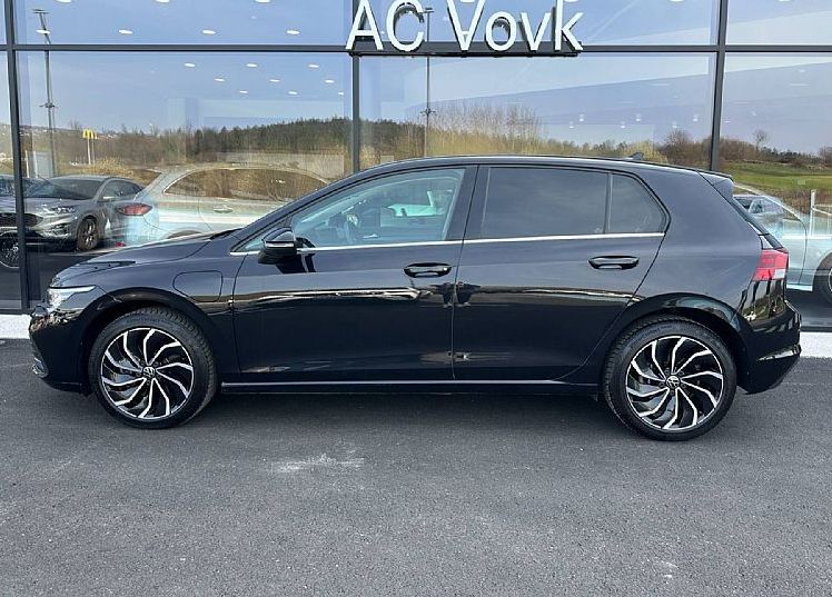 Zunanja slika - VW Golf - 1.4 TSI DSG PHEV Style 110  150 - 2