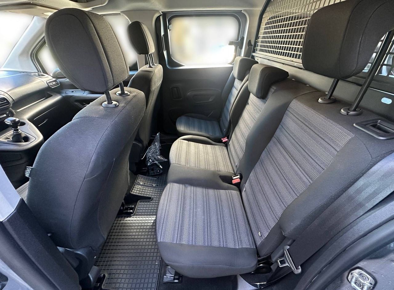 Zunanja slika - Opel Combo - CARGO 1.5 SLOVENSKI 1.LASTNIK TEMP PDC LINE ASIST. - 15