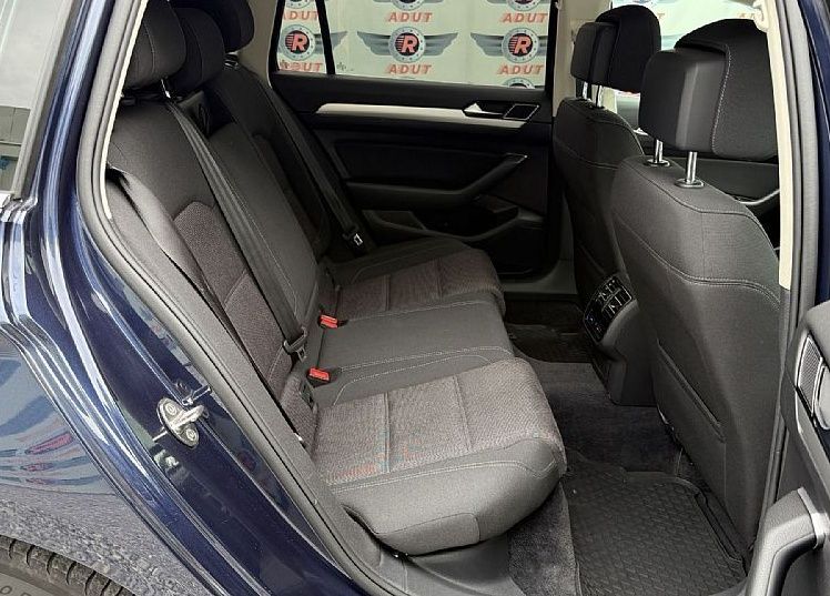 Zunanja slika - VW Passat - Variant 2.0|COMFORTLINE|VIRTUAL|GREJ.SEDEŽ|MEMORY|JAMSTVO - 17