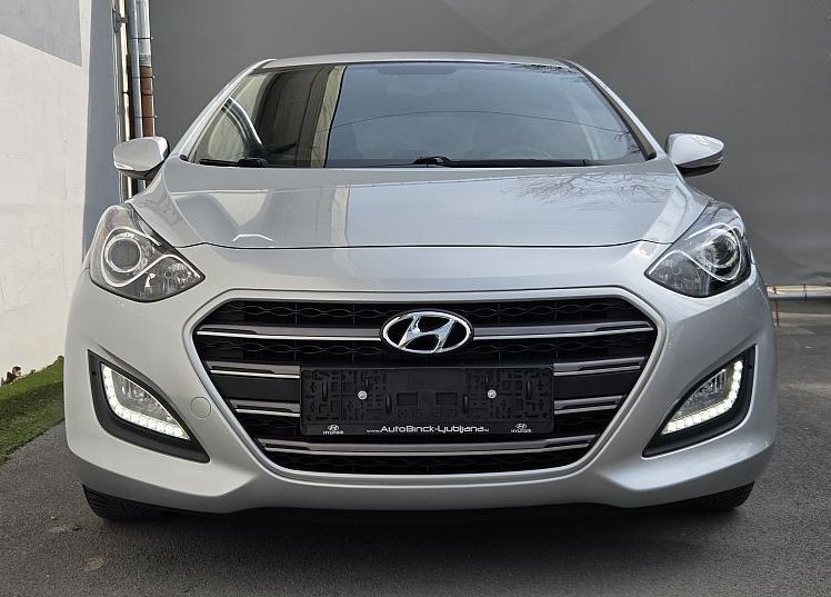 Zunanja slika - Hyundai i30 - 1.4I STYLE - 2