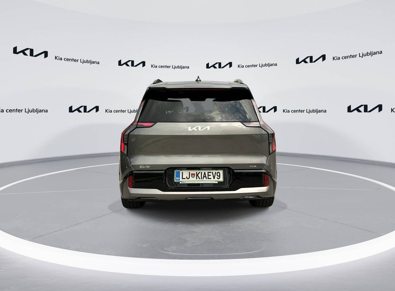 Zunanja slika - KIA EV9 - 99.8 kWh GT-Line Launch AWD 141.5 kW. 7 sedežev - 6
