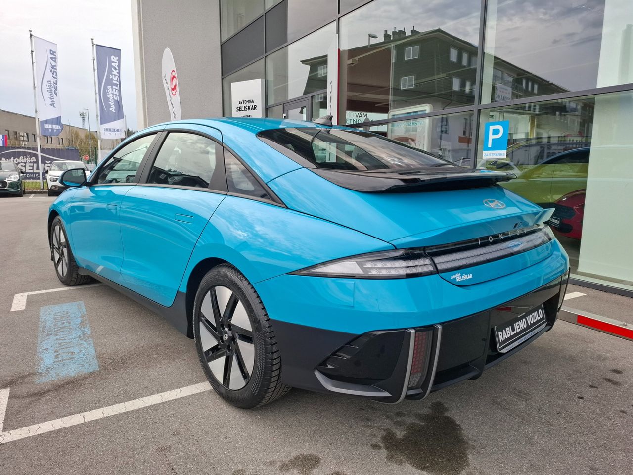 Zunanja slika - Hyundai Ioniq - 6 EV 53 kWh - 3.000€ SUBVENCIJE + BOGATA OPREMA - 5