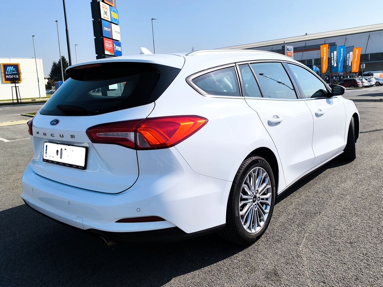 Zunanja slika - Ford Focus - 2.0 TDCI 150km avt-FULLED-RADAR-EL.KLJUKA - 1