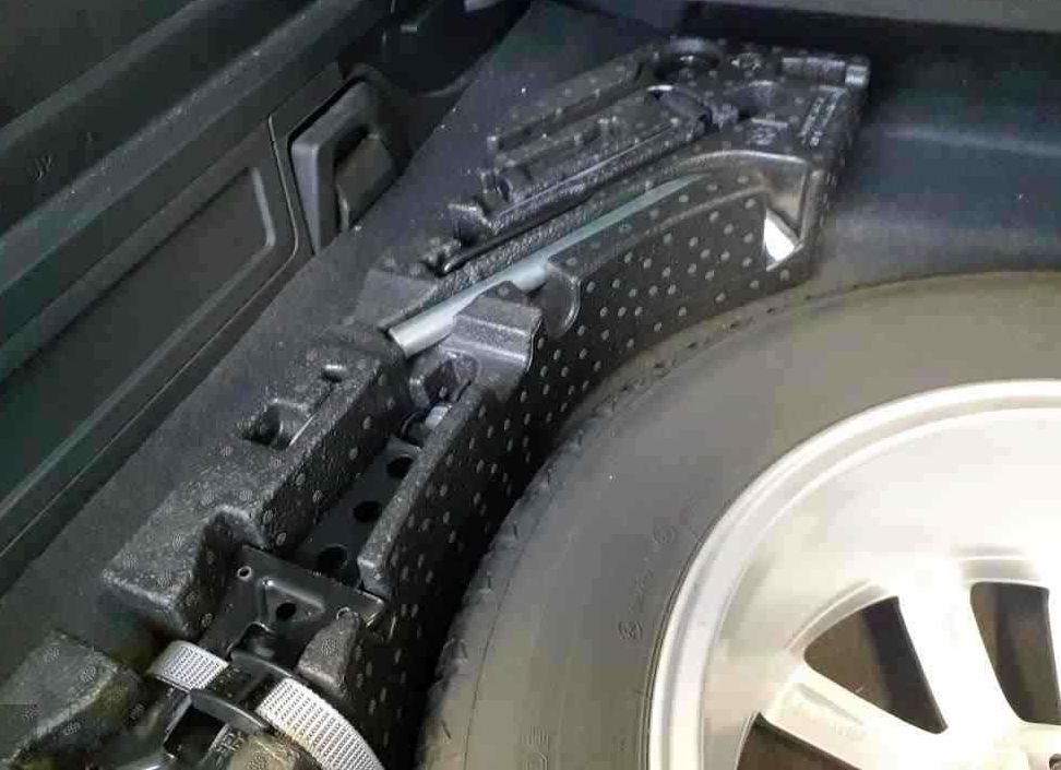 Zunanja slika - VW Passat - Variant 1.5 TSI avt. 110kW.NEMŠKI+4GUME.KAMERA.LED.NAVI - 5