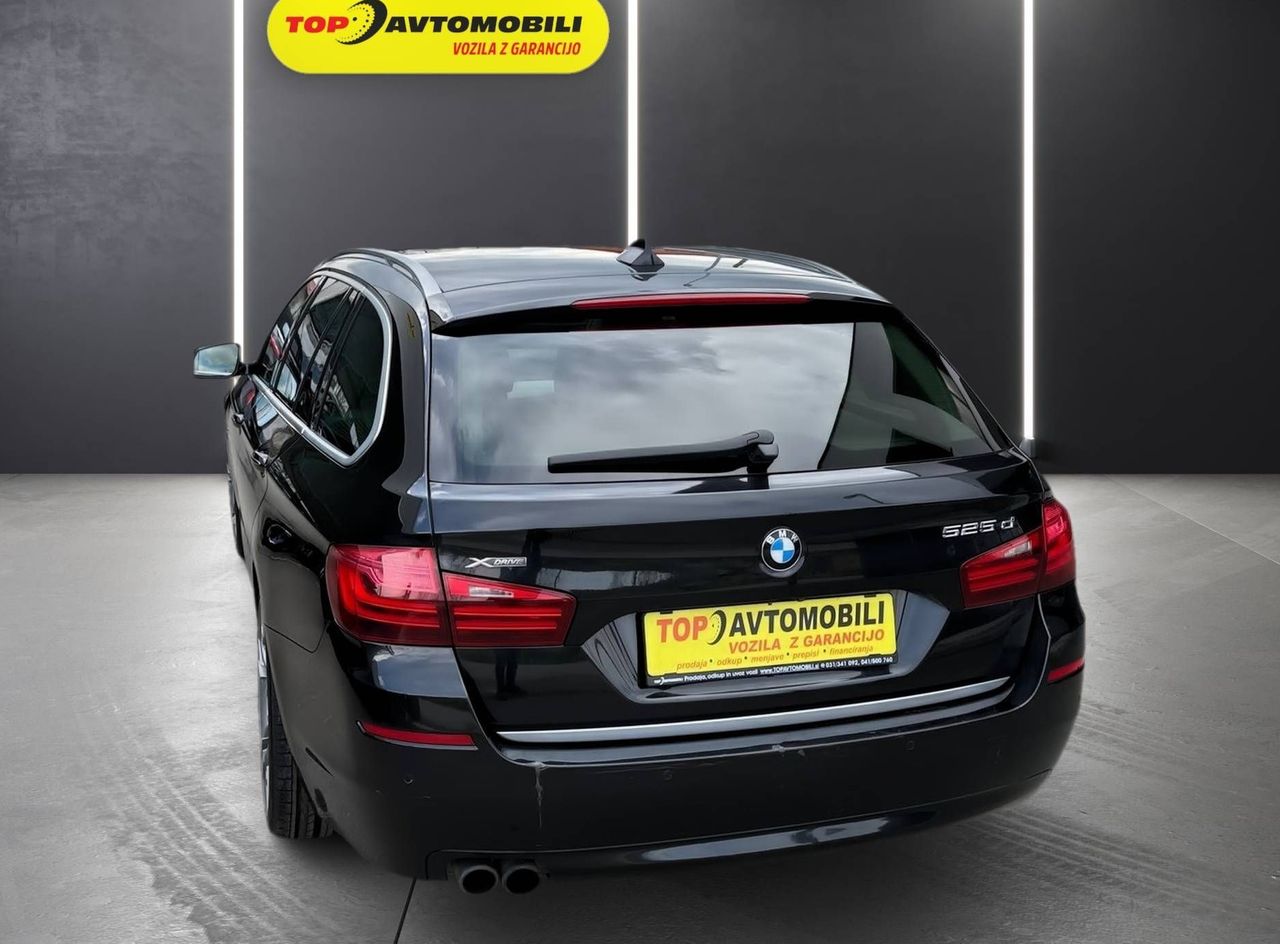 Zunanja slika - BMW Serija 5 - Touring: 525d xDrive BI-XENON ACC NAVI PDC PANO KAM TOP. - 6