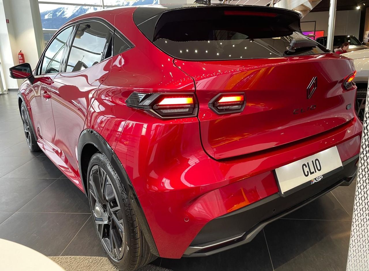 Zunanja slika - Renault Clio - esprit Alpine E-Tech 160 - 3