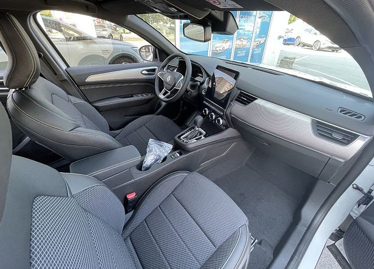 Zunanja slika - Renault Mégane Conquest - Megane Conquest 1.3 TCE MHEV 140 TECHNO EDC - 6