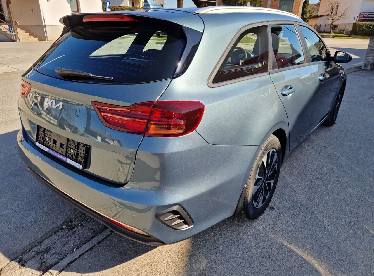 Zunanja slika - KIA Ceed - SW 1.5 T-GDi LX Champion + - 7