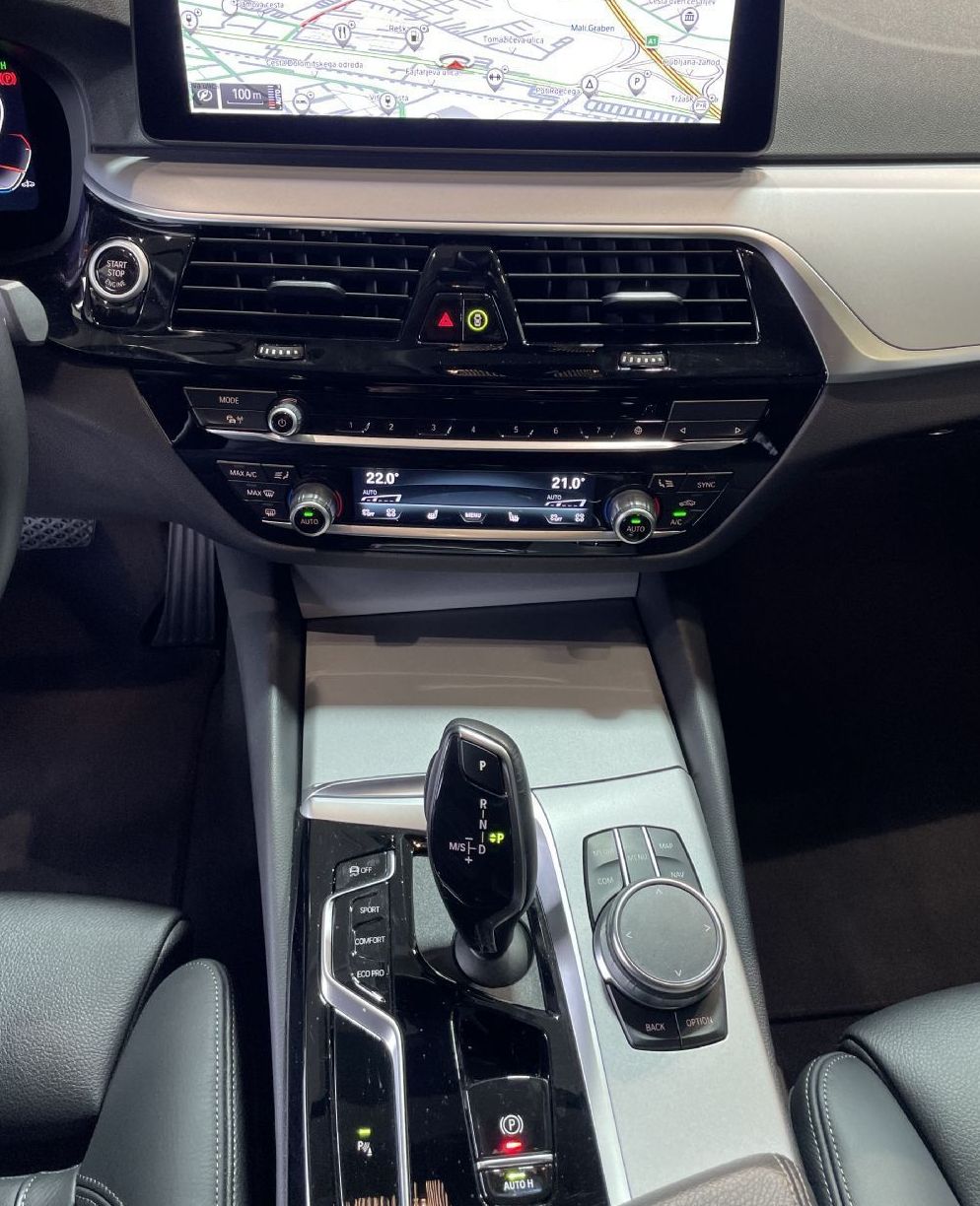 Zunanja slika - BMW Serija 5 - Touring: 1.LASTNIK-BUSINESS-RADAR-NAVI-MEMORY-USNJE - 13