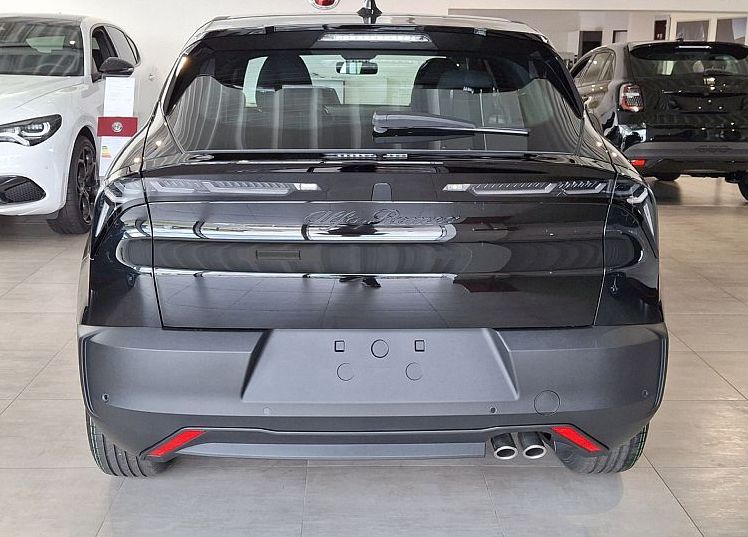 Zunanja slika - Alfa Romeo Junior - 1.2 E-DCT6 MHEV CORE - 10