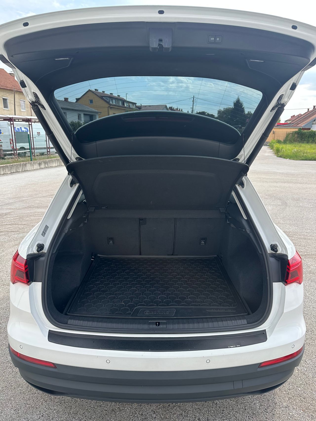 Zunanja slika - Audi Q3 - quattro 40 TDI Advanced S tronic - 5