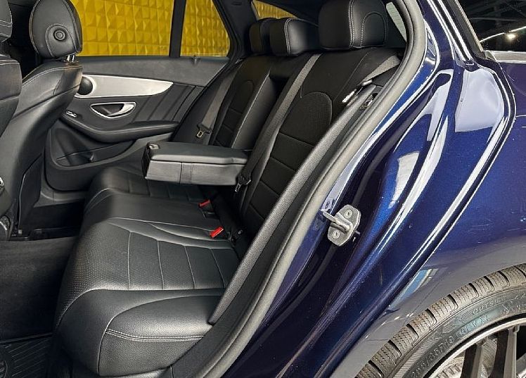 Zunanja slika - Mercedes-Benz C-Razred - C200d AMG LIN-PANO.-GRETJE-NAVI.-EL PRTLJAZNIK... - 17