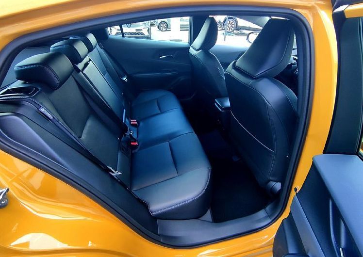 Zunanja slika - Toyota Prius - PLUG-IN HYBRID ELECTRIC PREMIUM - 4