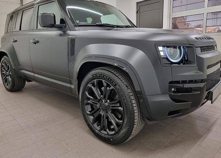 Zunanja slika - Land Rover Defender - 110 OCTA Black Edition P635 4.4 V8 AWD - 1