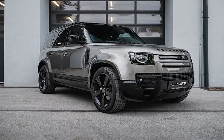 Zunanja slika - Land Rover Defender - 110 X-Dyn HSE 3.0d SILICON SILVER - 3