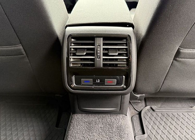 Zunanja slika - VW Passat - Variant 2.0|COMFORTLINE|VIRTUAL|GREJ.SEDEŽ|MEMORY|JAMSTVO - 16