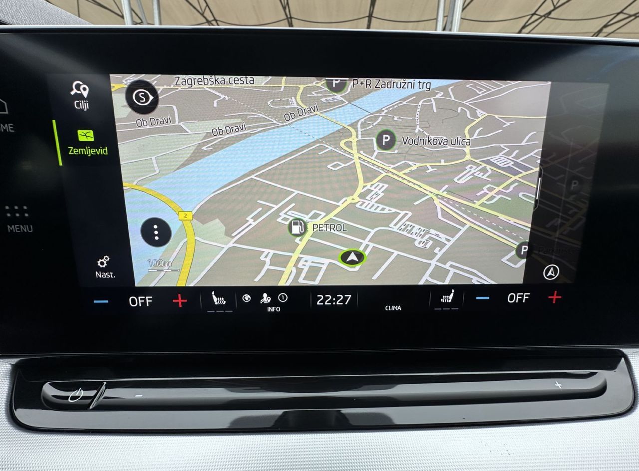 Zunanja slika - Škoda Octavia - 2.0 TDI Clever 110 kW.NEMŠKA.LED.KLJUK.NAVI.108000 - 10