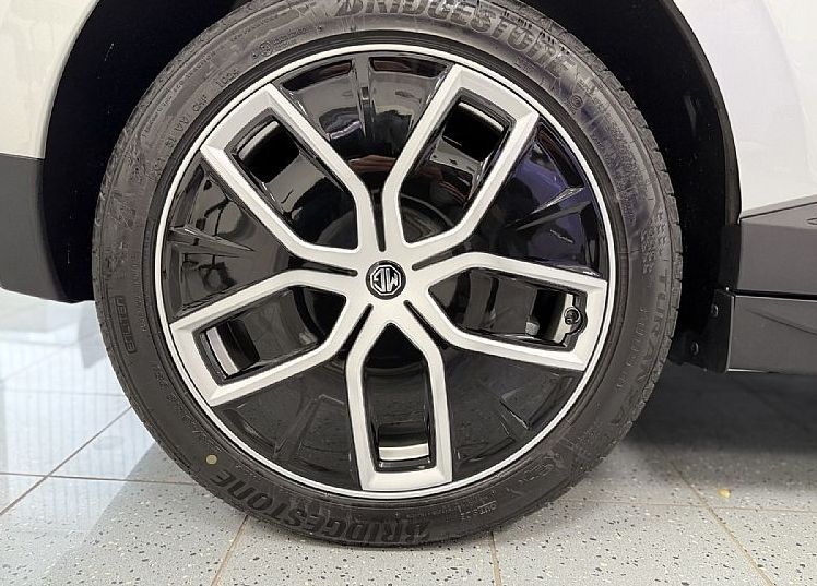 Zunanja slika - MG MG4 - TROPHY 77kWh - DODATNIH 2000€ POP. ZA PRAVNE OSEBE - 11