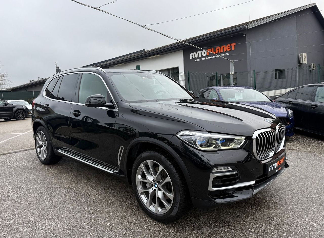 Zunanja slika - BMW X5 - serija : xDrive40i xLINE LASER ACC PANO HEADuP 360K - 7