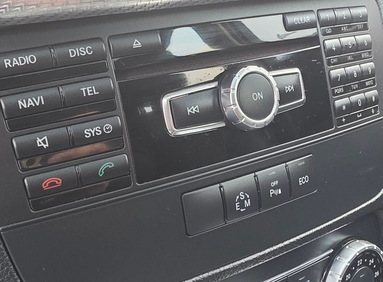 Zunanja slika - Mercedes-Benz GLK-Razred - GLK 220 BlueTEC 4MATIC XENON-ALU PLATIŠČA-PDC - 15