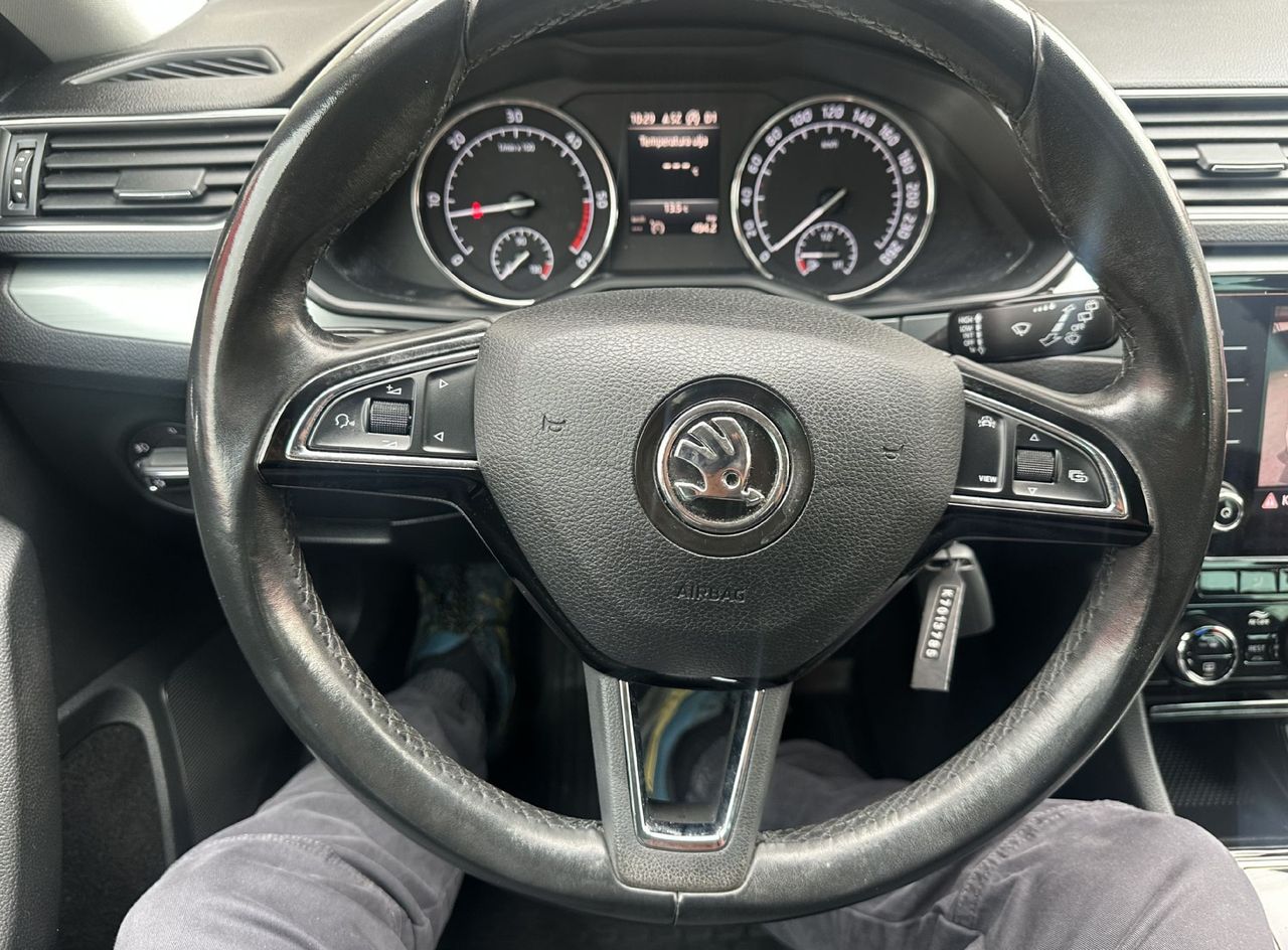 Zunanja slika - Škoda Superb - 2.0 TDI Active DSG.LIMO.KAMERA.NAVI.SAMO 85.000 KM - 6