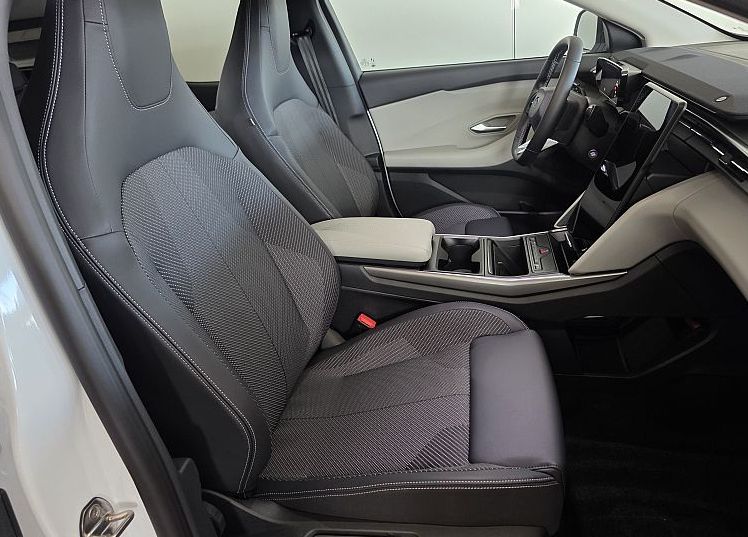 Zunanja slika - Ford Explorer - EV STYLE  elektromotor 52 kWh 125 kW at-DOBAVA TAKOJ - 6