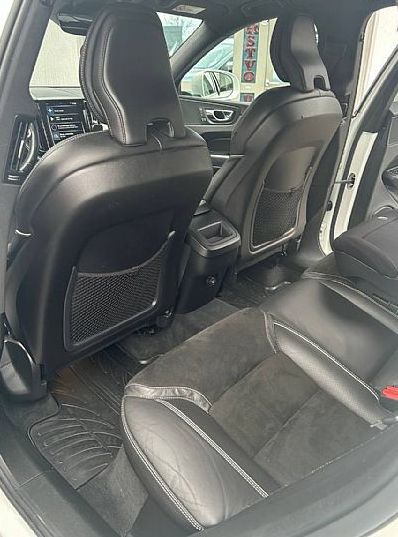 Zunanja slika - Volvo XC60 - D5 AWD R-Design - 6