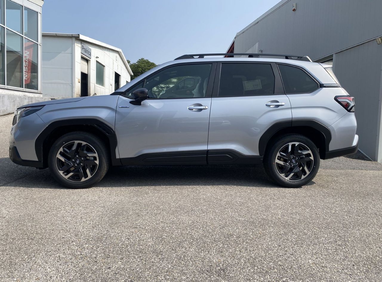 Zunanja slika - Subaru Forester - 2.0i CVT 4WD STYLE - 16