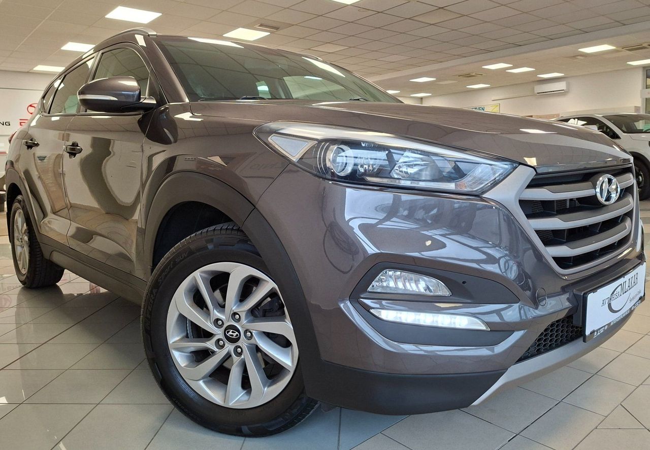 Zunanja slika - Hyundai Tucson - 4WD 2.0 CRDi Style-SLO-ODLIČEN- - 1