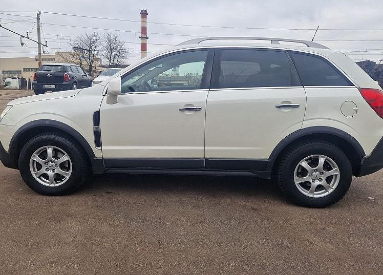 Zunanja slika - Opel Antara - 2.0 CDTI + 4x4 + XENON + USNJE + BREZ POLOGA - 3