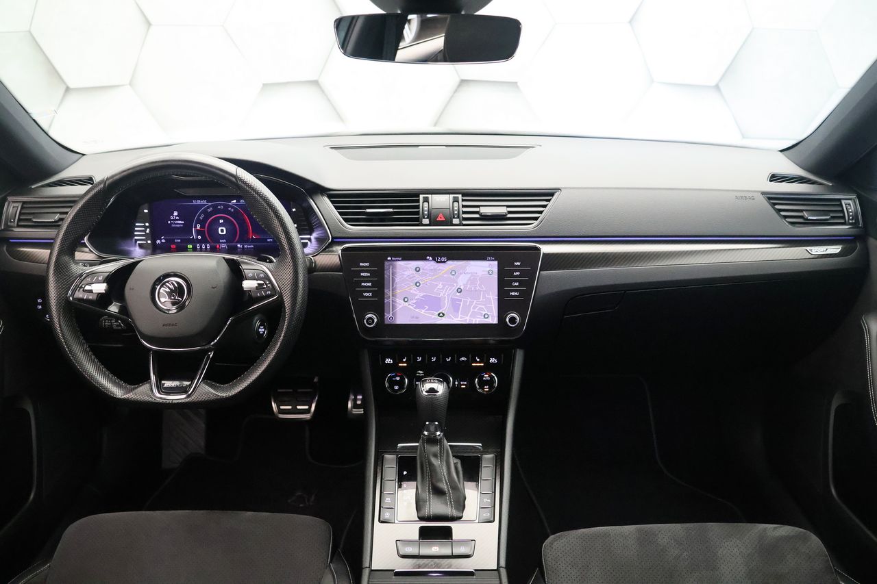 Zunanja slika - Škoda Superb - Combi 2.0 TDI DSG Sportline 150KM - 7