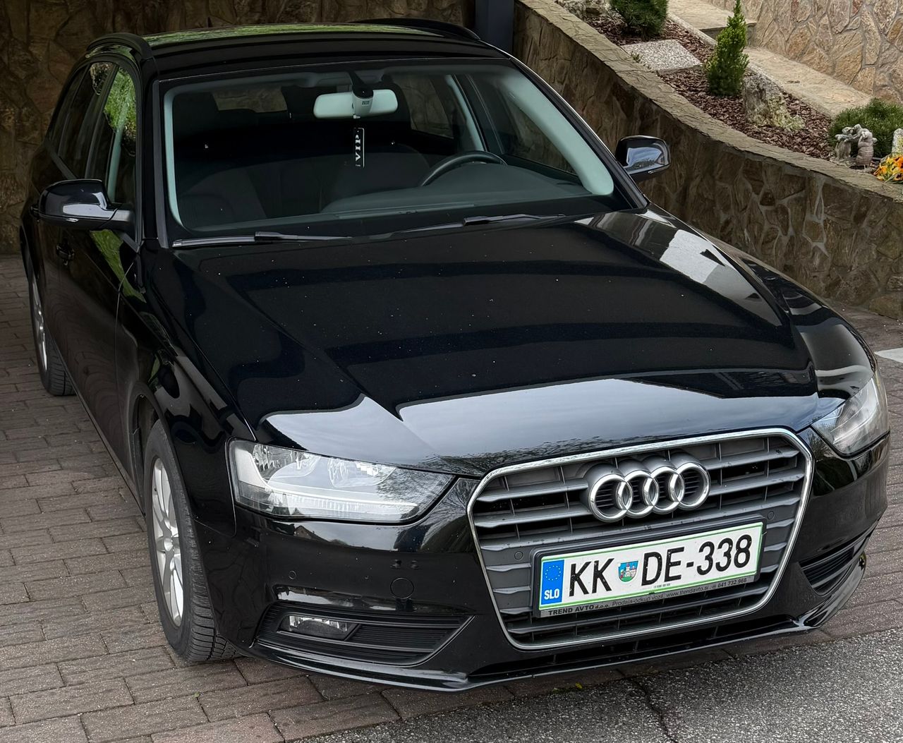 Zunanja slika - Audi A4 - Avant 2,0 TDI Multitronic - 1