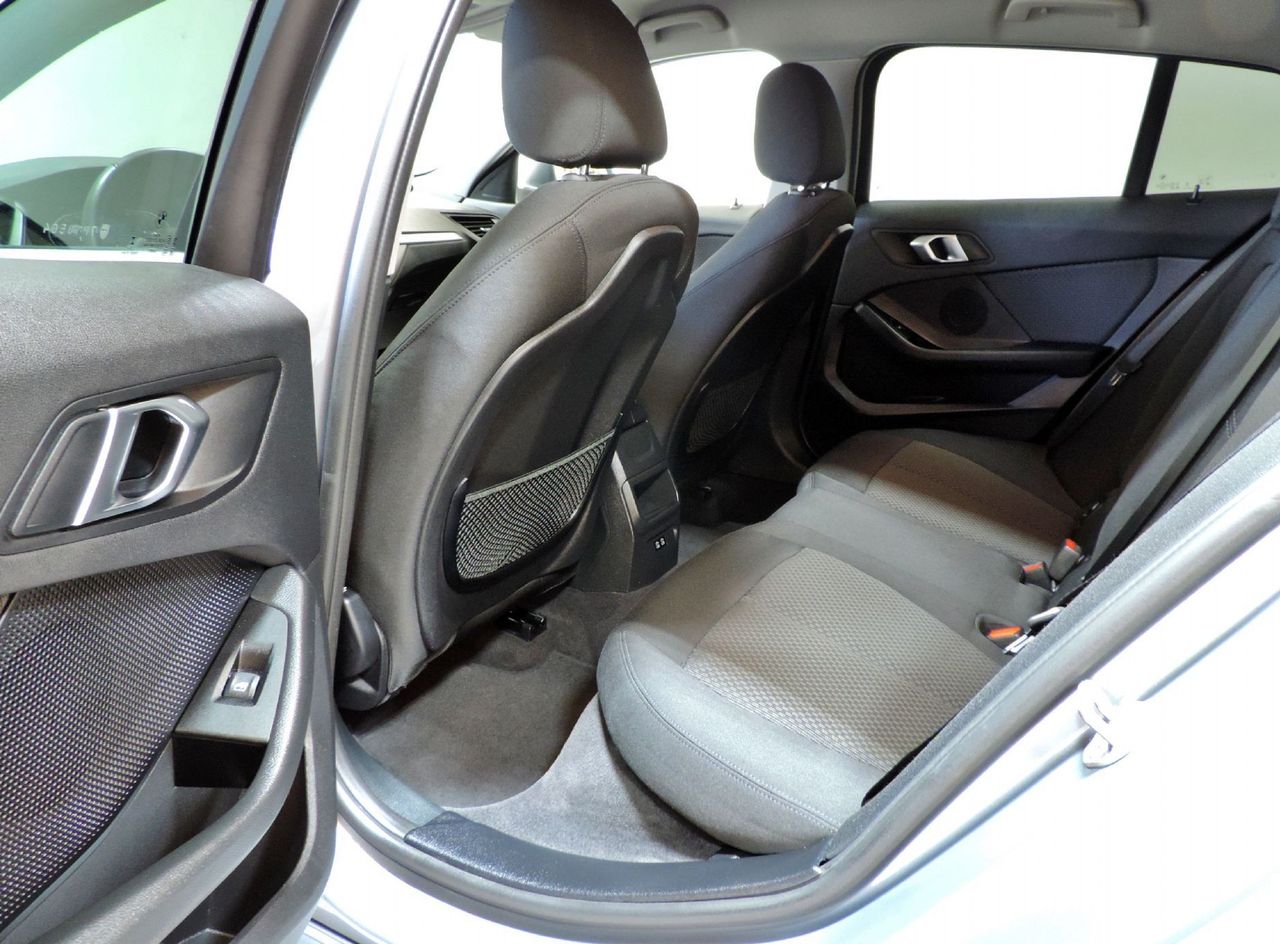 Zunanja slika - BMW Serija 1 - : 116d Avt. LED-KAMERA-NAVI-VIRTUAL-KOT NOV.... - 9