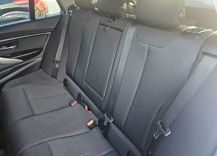 Zunanja slika - BMW Serija 3 - Touring: 318d 150ks AUTOMATIC °NAVI° °GRETJE SEDEŽEV° - 12