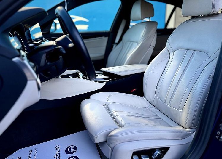 Zunanja slika - BMW Serija 5 - : 520d xDrive |M paket | Avt.| HUD | Adaptiv | H K | - 7